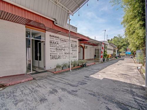 Hotel Oyo 90674 Wisma Syukran Syariah