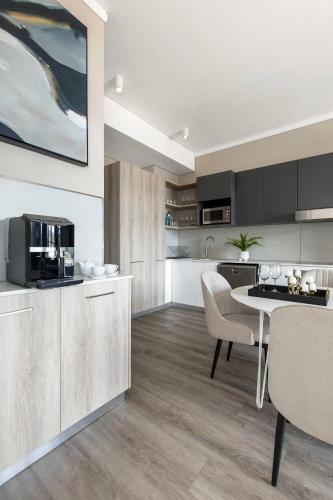 Black Marble - Menlyn Residence Apartments