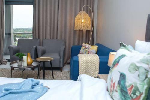301 Menlyn Maine Trilogy Apartment