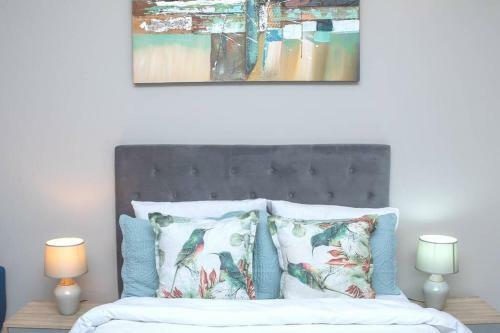 301 Menlyn Maine Trilogy Apartment