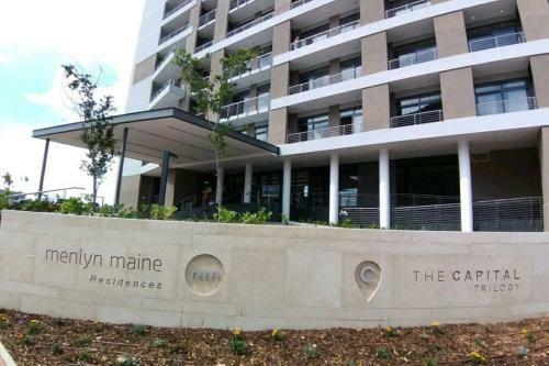 301 Menlyn Maine Trilogy Apartment