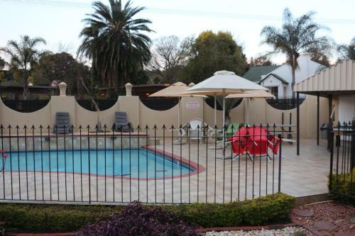 Hostal Southwest Guest House