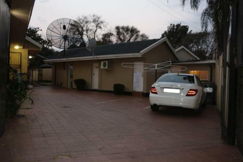 Hostal Southwest Guest House