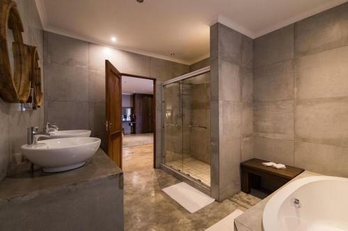 Hostal About Guest Lodge