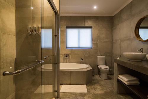 Hostal About Guest Lodge