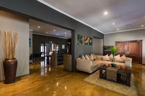 Hostal About Guest Lodge