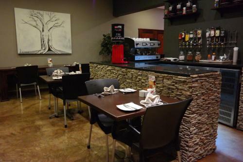 Hostal About Guest Lodge