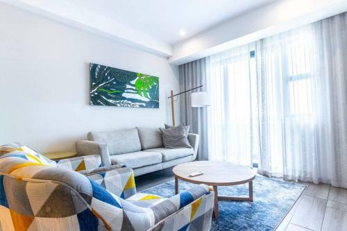 Regency Luxury 2 Bed Apartment With City Views
