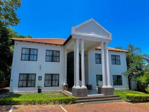 Hostal Neptune Royal Guesthouse