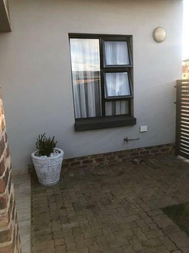 Apartamento 3-bedroom Townhouse In Pretoria