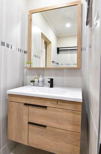 Smart & Modern Apartment @ Menlyn Place