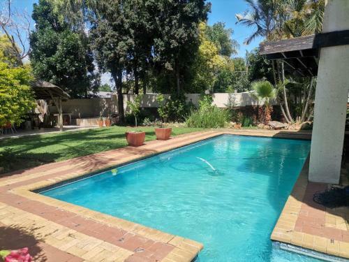 Hostal Garrett Guest House