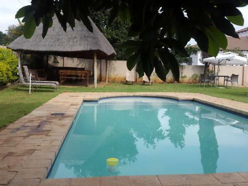 Hostal Ikhutseng Guest House And Spa