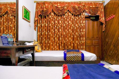 Spot On 1761 Hotel Dirgahayu