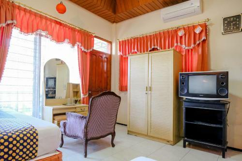 Spot On 1761 Hotel Dirgahayu