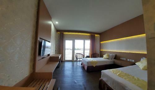 Grand Kartika Hotel