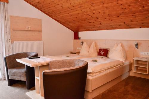 Hostal Gasthof Pension Sonnfeld