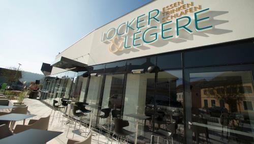 Hotel Locker & Legere