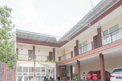 Hotel Reddoorz Syariah @ Raya Punten Batu
