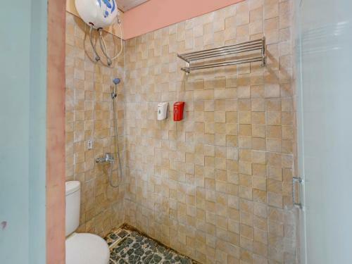 Oyo 90451 Hotel Roda Mas 1