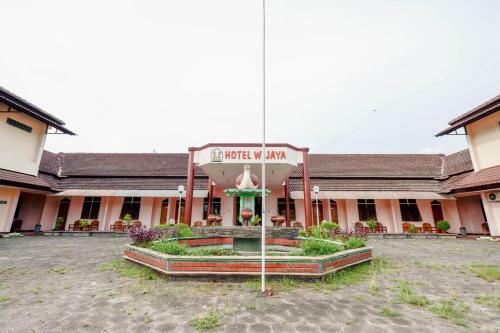 Oyo 2495 Hotel Wijaya