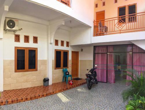 Hostal Pondok Simpang Tiga