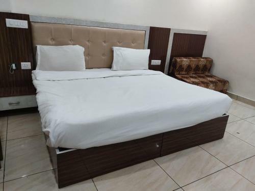 Singh Service Apartments Medanta