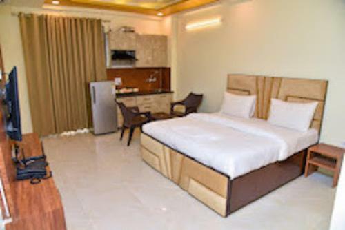 Hostal Queens Residency