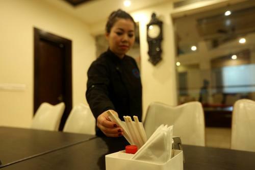 Hotel Mizu, Gugroan