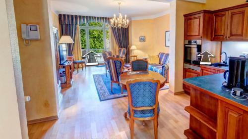 Apartamento Seeschlo� Heringsdorf - Villa Aus Gr�nderzeiten