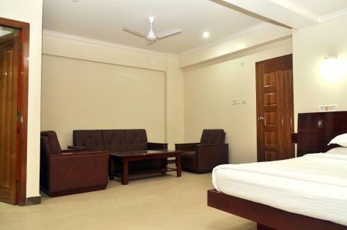 Hotel Yaiphaba