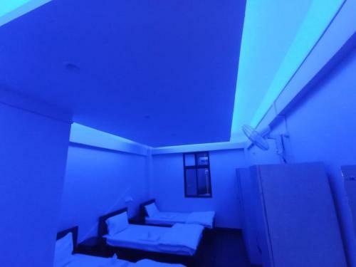 Oyo 87714 Thangal Hotel