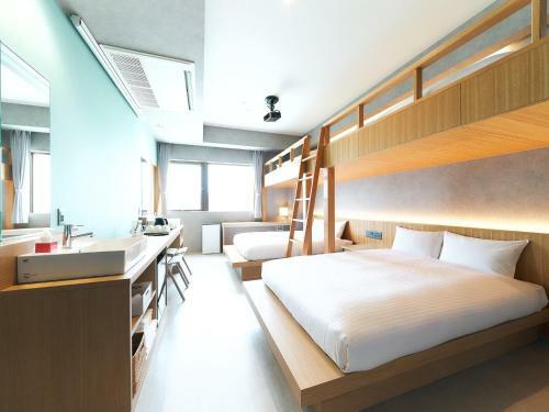 Hotel Rakuten Stay Naha-tomarifuto Bunk Bed Room