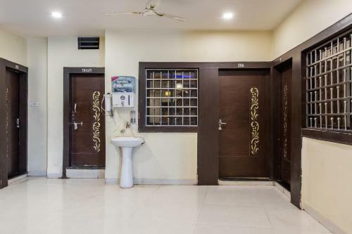 Collection O 3767 Hotel Gopal Palace