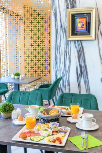 The Staycation By Lehmann Hotels