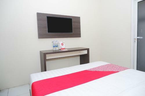 Hotel Oyo 1217 Candi Residence