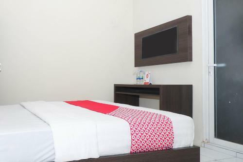 Hotel Oyo 1217 Candi Residence