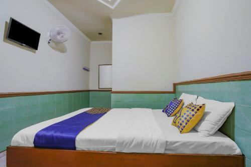 Spot On 90092 Dewi Safitri Hotel