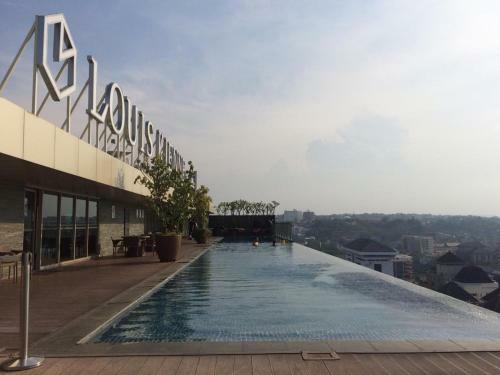 Apartamento Wr Louis Kienne Residences Simpang Lima Semarang