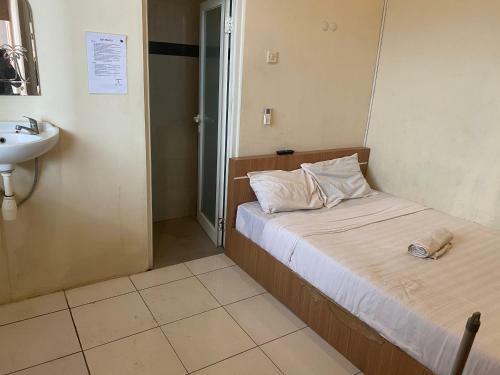 Hotel Kartini Residence Semarang Redpartner