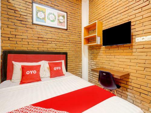 Hotel Oyo 90758 D Kost In Kandri Semarang