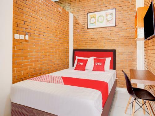 Hotel Oyo 90758 D Kost In Kandri Semarang