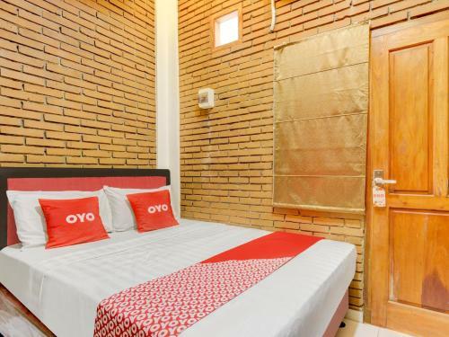 Hotel Oyo 90758 D Kost In Kandri Semarang