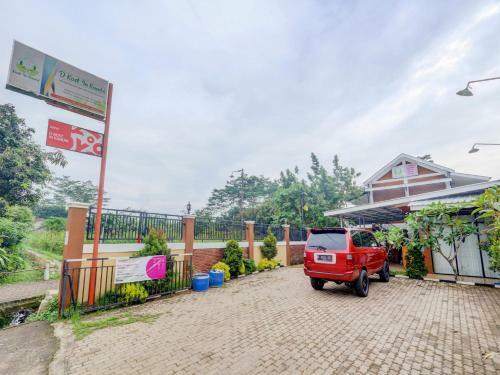 Hotel Oyo 90758 D Kost In Kandri Semarang