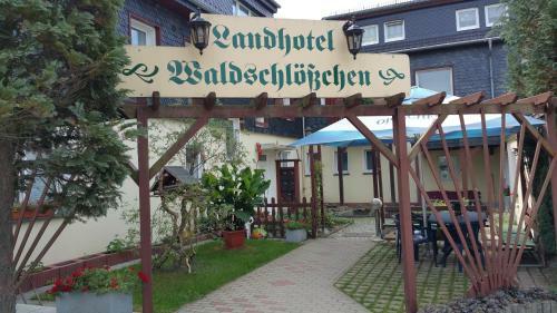 Landhotel Waldschl��chen