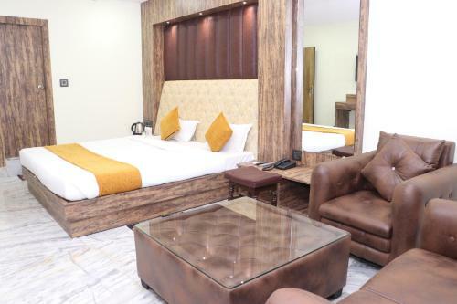 Hotel Grand Residency
