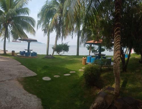 Rr Wisata Indah Hotel