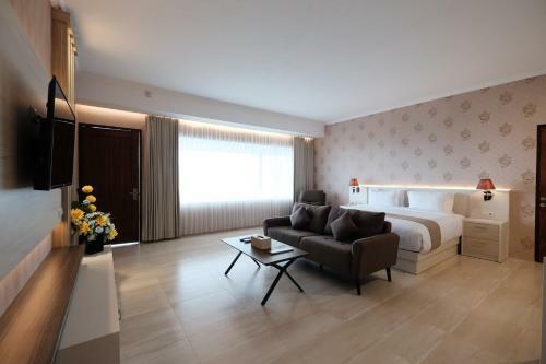 Bukit Indah Doda Hotel & Resorts