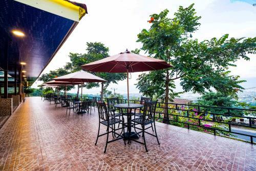 Bukit Indah Doda Hotel & Resorts