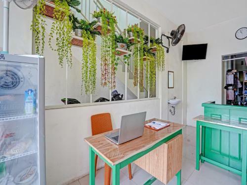 Hotel Oyo 90794 Kostel Bunda Waru Syariah